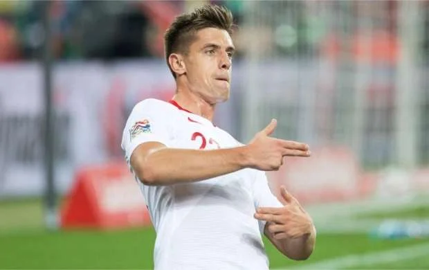 "Milan"ın sabiq hücumçusu Yaxın Şərqdə oynayacaq - RƏSMİ 