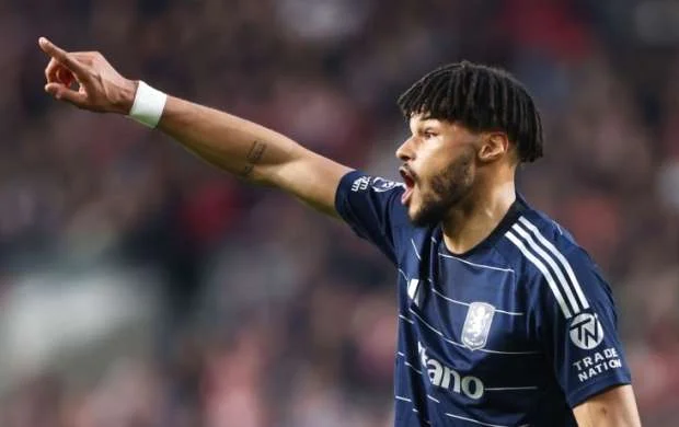 İngiltərə millisinin üzvü "Aston Villa" ilə müqavilə yenilədi - RƏSMİ 