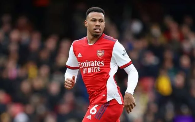 "Arsenal" braziliyalısı ilə müqavilə yenilədi 