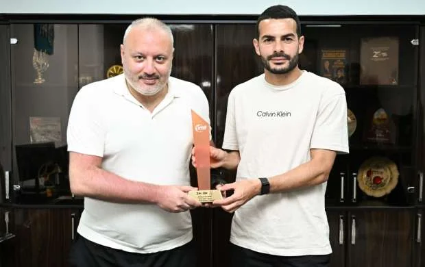 Emin Mahmudov mükafatlandırıldı 