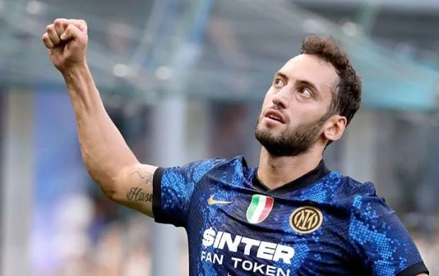 Hakan Çalhanoğlu İtaliyadan ayrılır - "İnter" ona əvəzləyici tapdı 