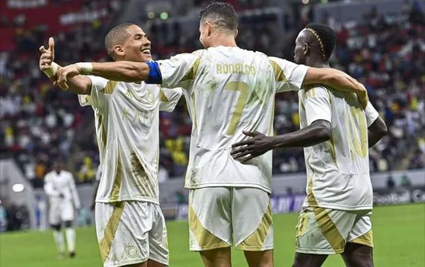 İtaliya çempionu Ronaldunun komanda yoldaşına elçi düşdü 