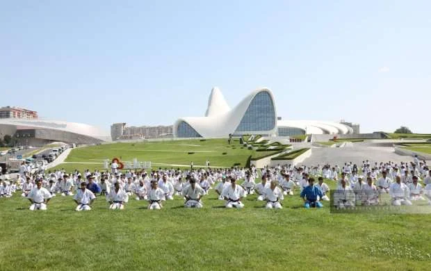 Karate üzrə yay seminarı keçirilir 