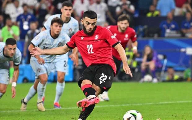 Gürcüstan millisinin üzvü İngiltərə Premyer Liqasında oynamağa yaxındır 