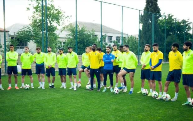 "Kəpəz" yalnız bir futbolçunu saxlamaq istəyib 