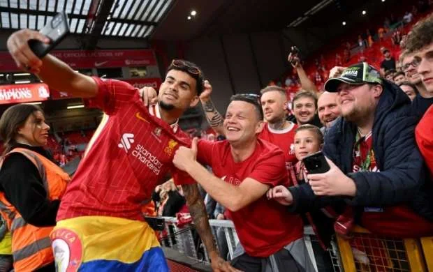 "Bayern Münhen" "Liverpul"a rəsmi təklif göndərdi 