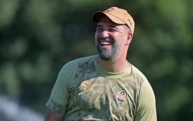 "Arda Turan müharibə və müqavilə barədə heç nə soruşmadı" - Dario Srna 