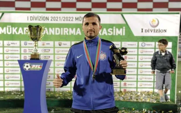 37 yaşlı Allahquliyev bu komandada oynayacaq 