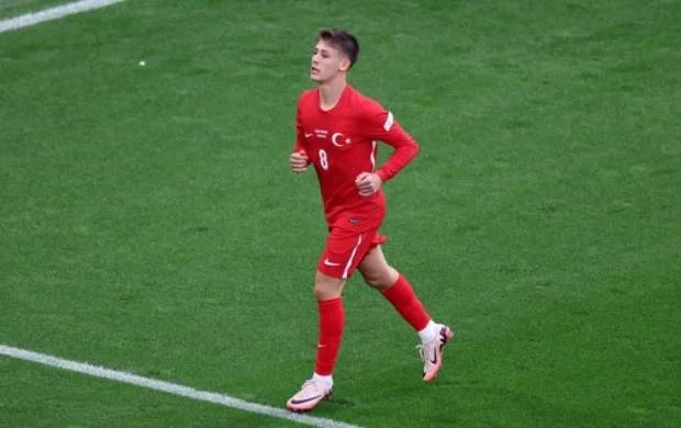Arda Gülər 10 nömrəli formanı geyinəcək 