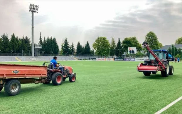 "Turan Tovuz" stadionun ot örtüyünün dəyişdirilməsinə başladı 