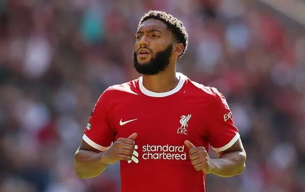"Liverpul"un müdafiəçisi sıradan çıxdı 