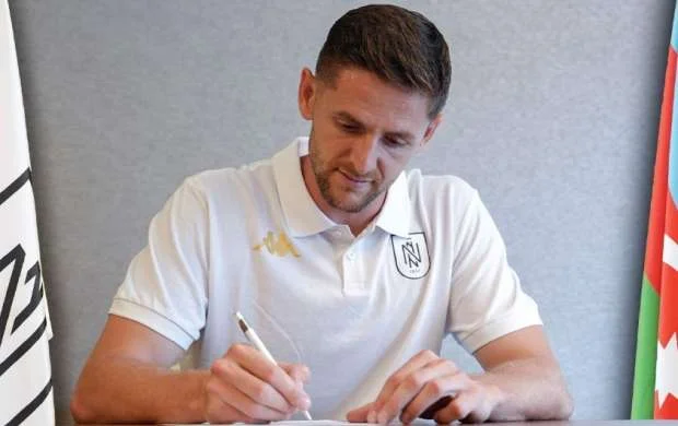 "Neftçi" yeni transferini açıqladı 