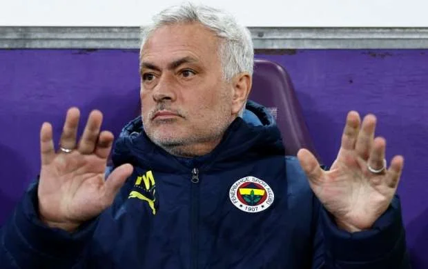 Mourinyu "Real Madrid"in prezidentinə niyə zəng edib? 