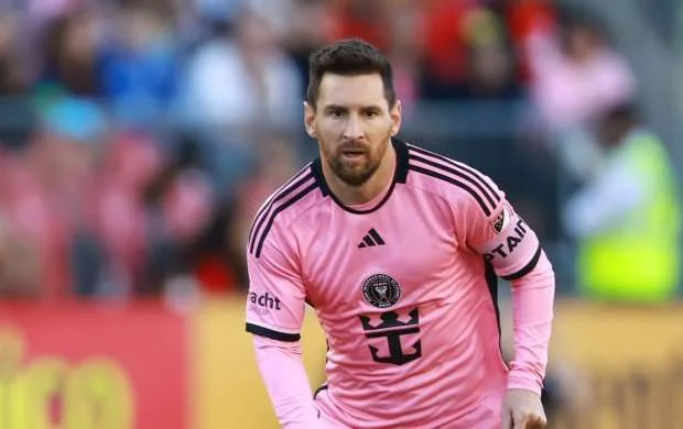Messi zədələndi, komandası... 