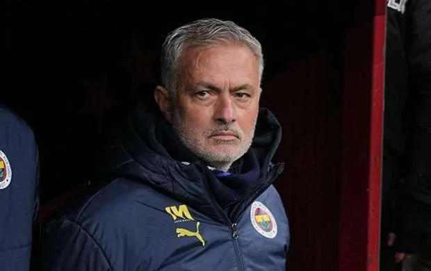 "Fənərlə çempion olmadan heç yerə getmirəm" -Mourinyu bu təklifi rədd etdi 