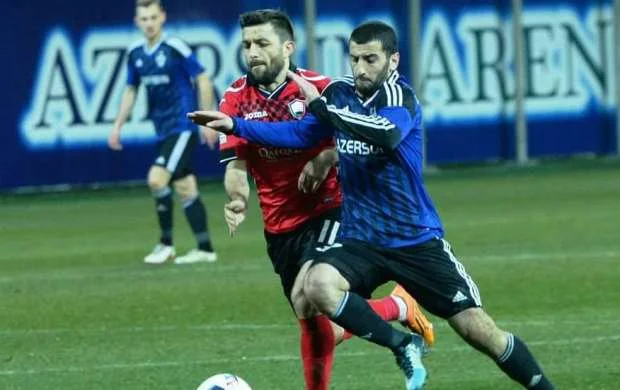 33 mövsümdə ən çox oyun keçirən 33 futbolçu - SİYAHI 