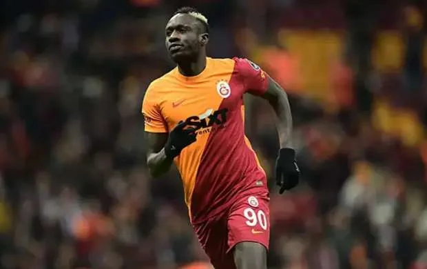 "Qalatasaray"ın sabiq qoleadoru Türkiyəyə qayıtdı 