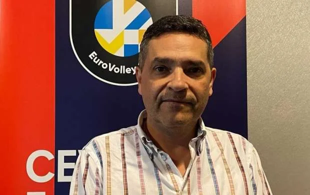 AVF rəsmisi İsveçrə - İsveç matçına təyinat aldı 