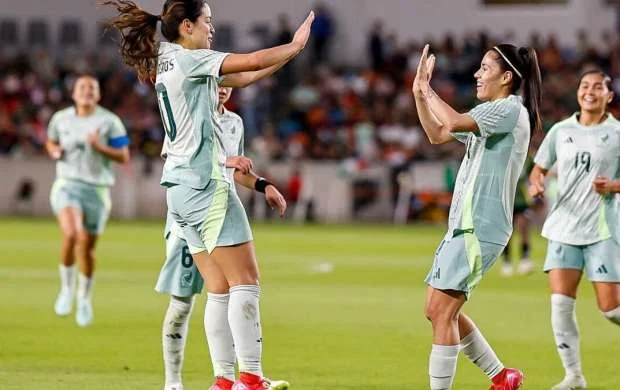 Futbolda yeni transfer rekordu qeydə alındı 