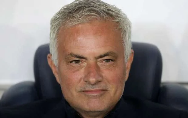 Premyer Liqa klubunu ya Mourinyu çalışdıracaq, ya da Postekoğlu 