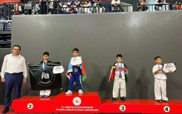 Azərbaycan karateçisi İstanbulda qızıl medal qazandı 