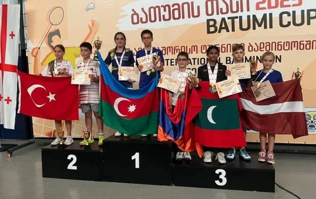 Azərbaycan badmintonçuları Gürcüstanda keçirilən beynəlxalq turnirdə 11 medal qazanıblar 