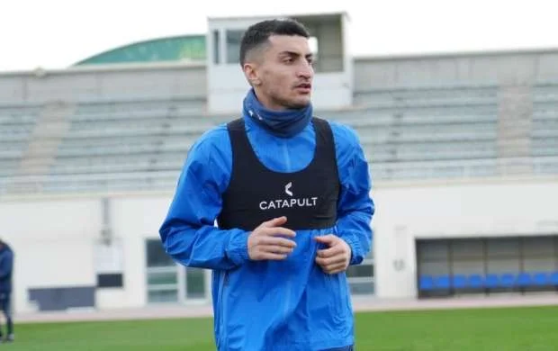 Araz Abdullayev evlənir 