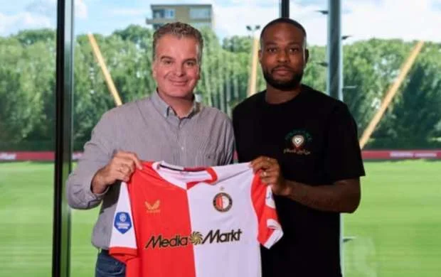 Kayl Larin "Feyenoord"da -RƏSMİ 