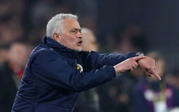 Mourinyu 4 ildən sonra Premyer Liqaya qayıdır 