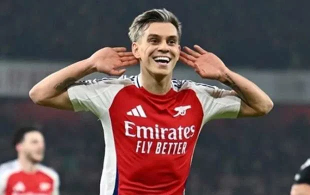 "Beşiktaş" Trossard üçün rəsmi təklif göndərdi 