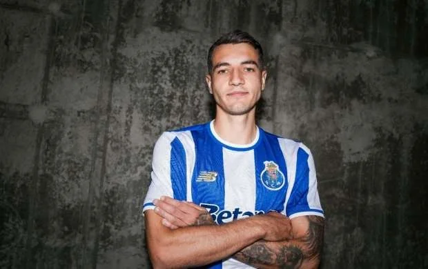 Yakub Kiviorun "Portu" sürprizi: Transferi Romanodan öyrəndi 