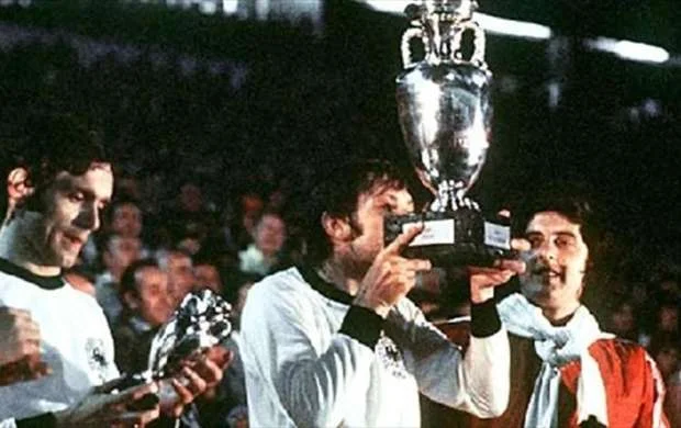 1976 Avropa Çempionluğu bölüşdürüldü 
