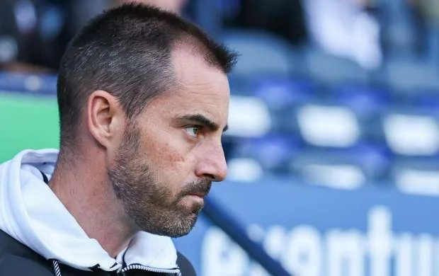 "Neftçi" və "Qarabağ"da işləmiş mütəxəssis İngiltərə klubundan qovuldu 