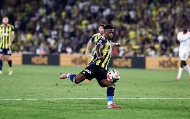 Super Liqa: "Fənərbağça"dan xal itkisi 