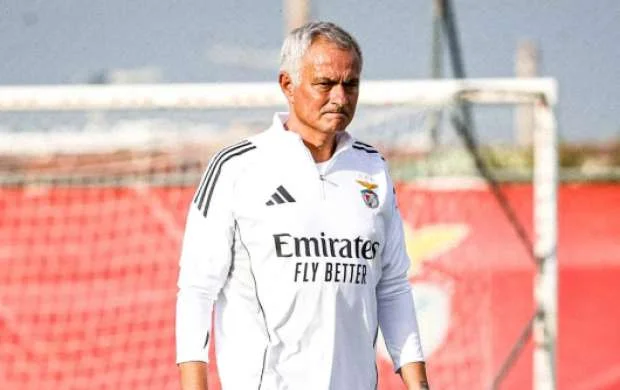 "Fənərbağça"ya getməklə səhv etdim" - Mourinyu 