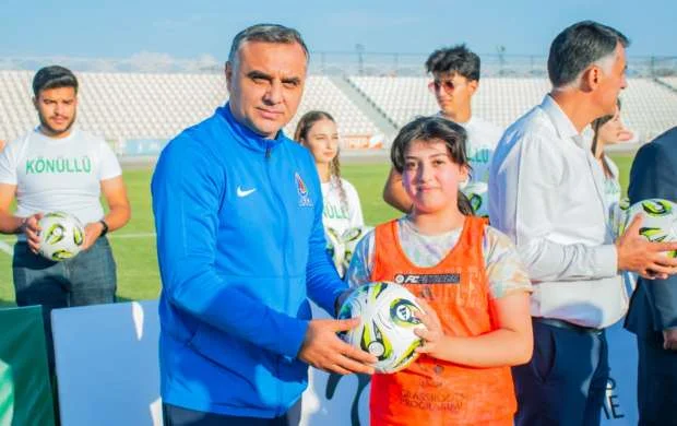 Naxçıvanda futbol festivalı keçirildi 