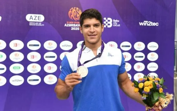 Azərbaycanlı avarçəkən ikinci medalını qazandı 