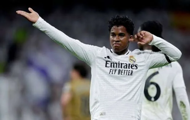 "Real Madrid"in gənc ulduzu Premyer Liqa yolunda 