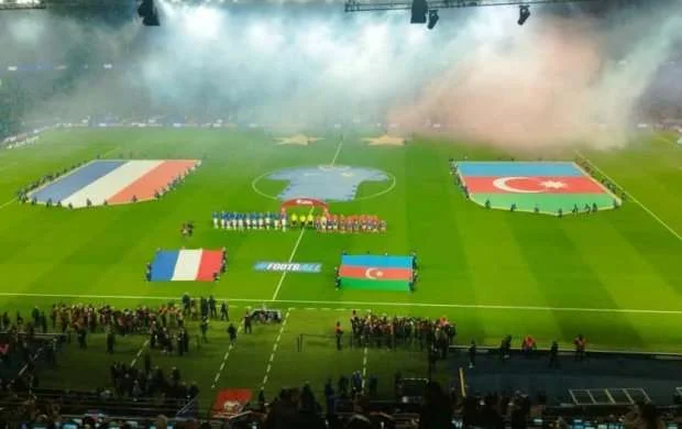 Parisdəki matça sözardı -Məğlubiyyətin ümid çalarları 