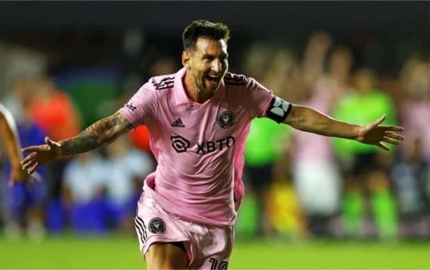 Messi het-trik edərək MLS müntəzəm çempionatının bombardiri oldu 