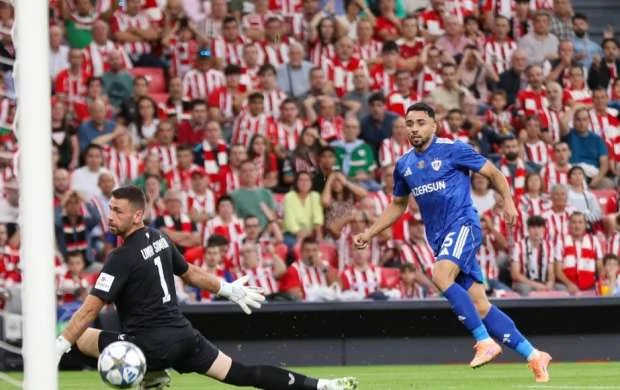 "Qarabağ"ın futbolçusu "Atletik"in tarixinə düşdü 