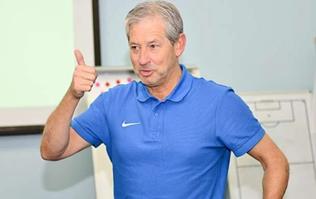 Frank De Bleker VIII turun mübahisəli epizodlarını şərh etdi - VİDEO 