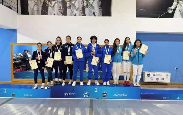 Azərbaycanın yeniyetmə sablyaçılarından 4 medal 