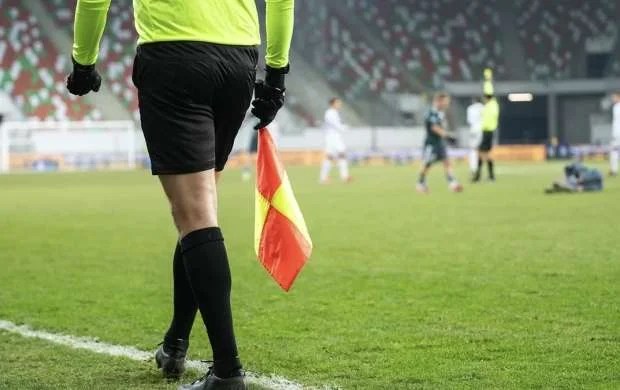 Hakimlər və futbolçular mərc oyunlarında? - Araşdırma başladı 