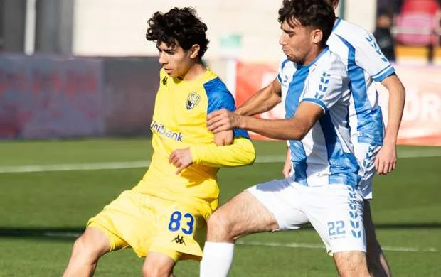 Elcan "Kəpəz"in tarixinə düşdü 