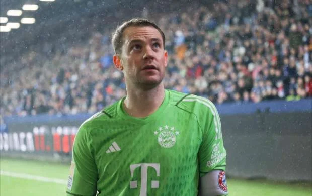 Noyer "Bayern"in seriyasının qırılmasında günahını etiraf etdi 