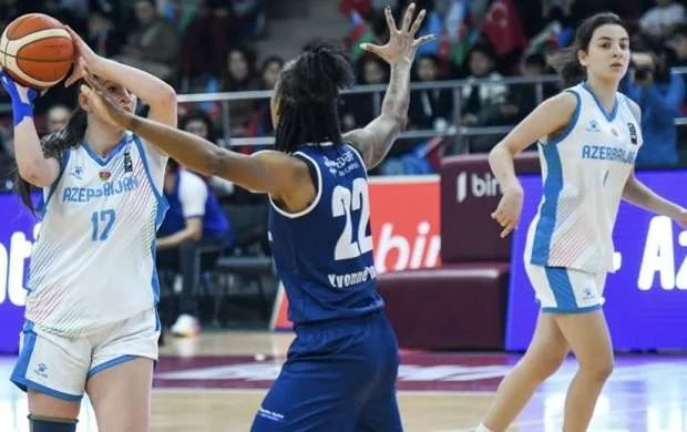 Azərbaycanın basketbol millisi Bakıda Türkiyə klubu ilə yoldaşlıq oyunu keçirdi 