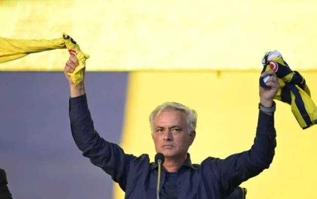 Mourinyu "Fənərbağça"nı 656 min avro əlavə xərcə salıb - SƏBƏB 