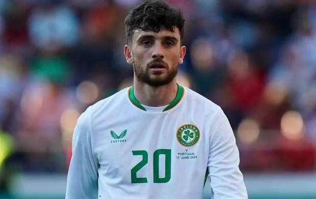 "Fənərbağça" irlandiyalı forvardı istəyir 