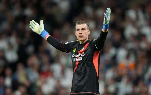 Andrey Lunin İtaliya yolunda 